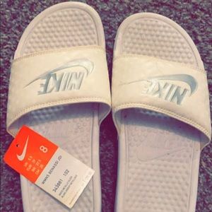 Nike slides